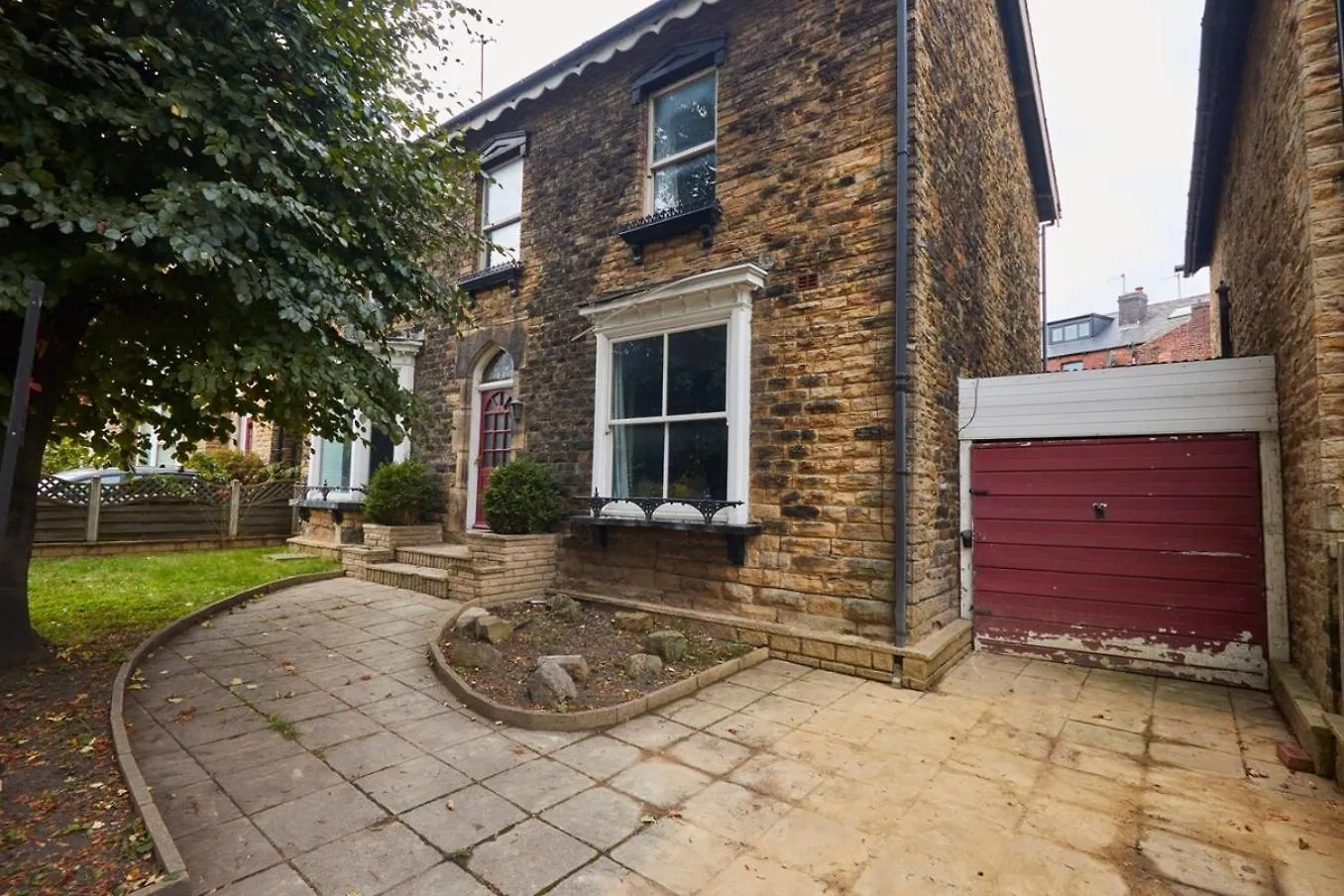 Cosy, Stylish, Leafy And Homely Sheffield